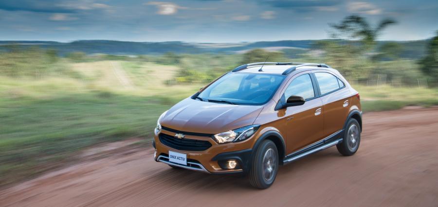  Chevrolet Onix Activ 2016 года  (фото 8 из 44)